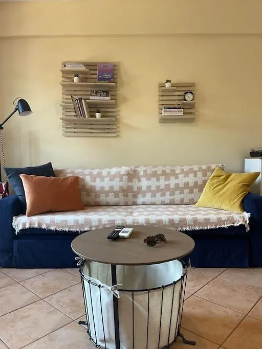 Centaurus Apartment In Old Town Thessaloniki