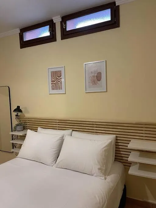Centaurus Apartment In Old Town Thessaloniki Greece