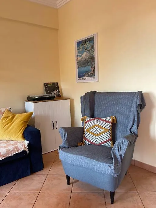 Centaurus Apartment In Old Town Thessaloniki