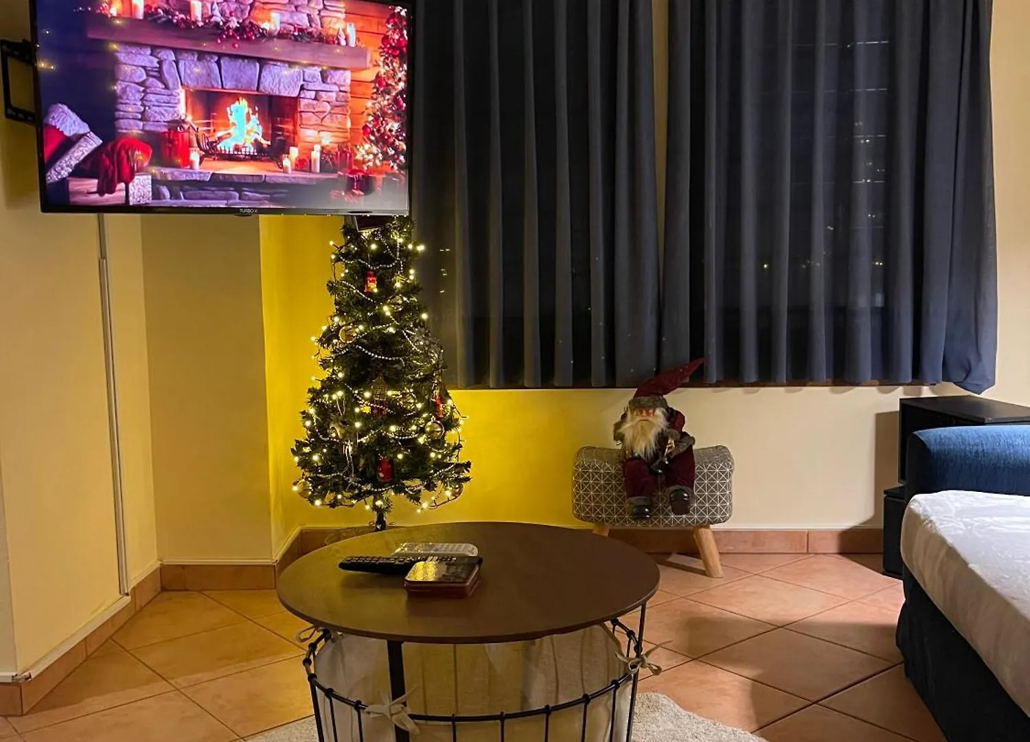 Centaurus Apartment In Old Town Thessaloniki